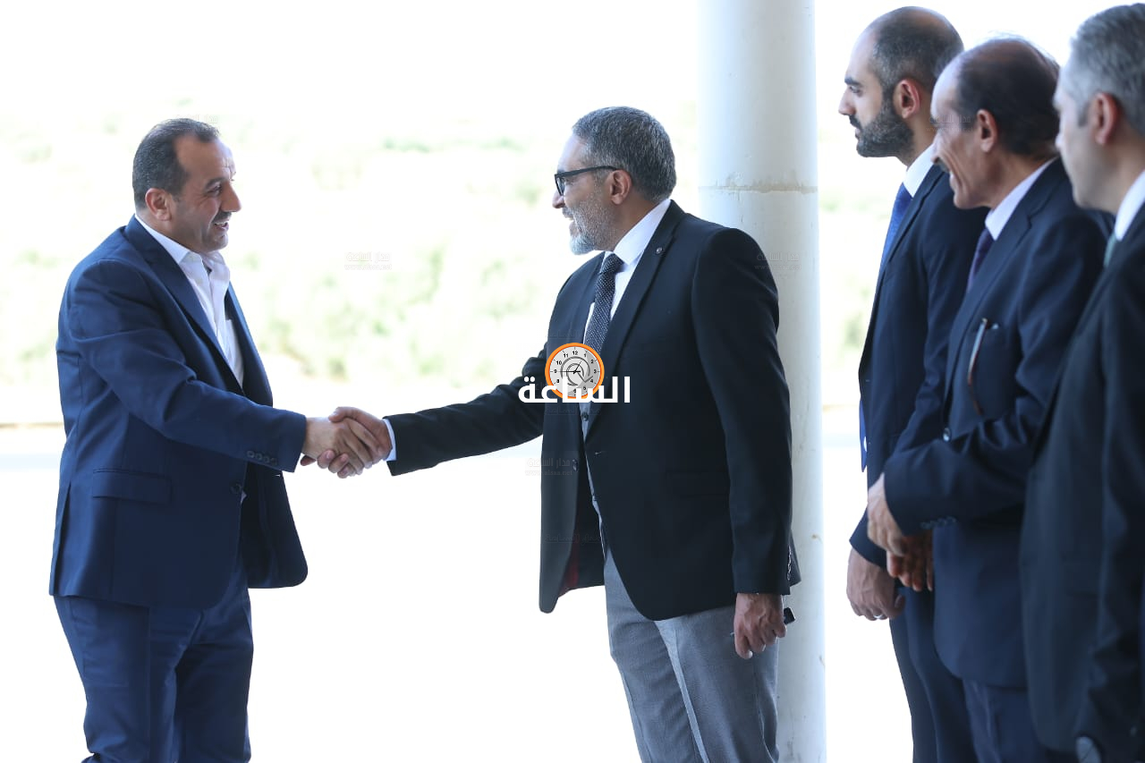 Madar Al-Saa Images 0.36815363273195256