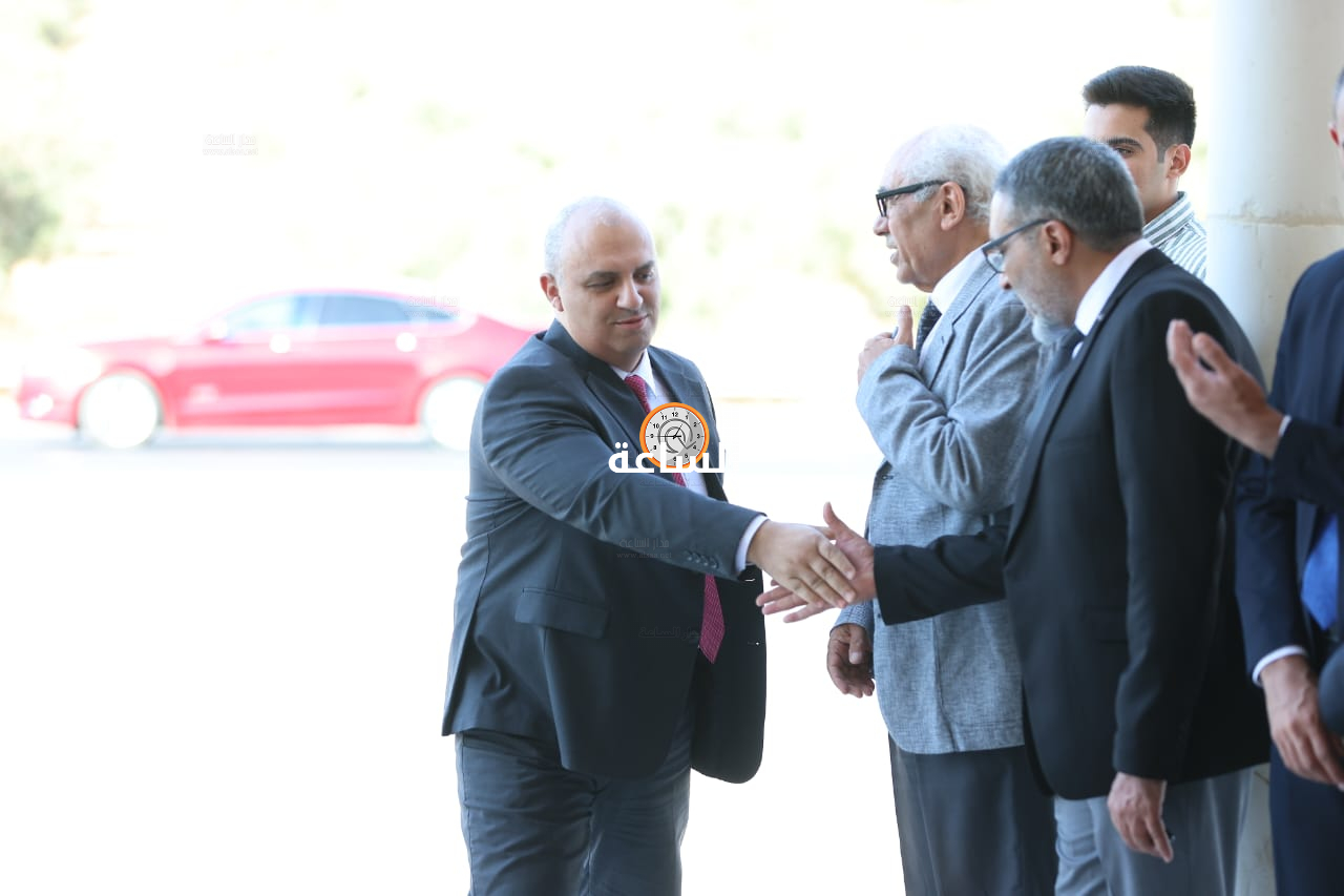 Madar Al-Saa Images 0.6259049235187931