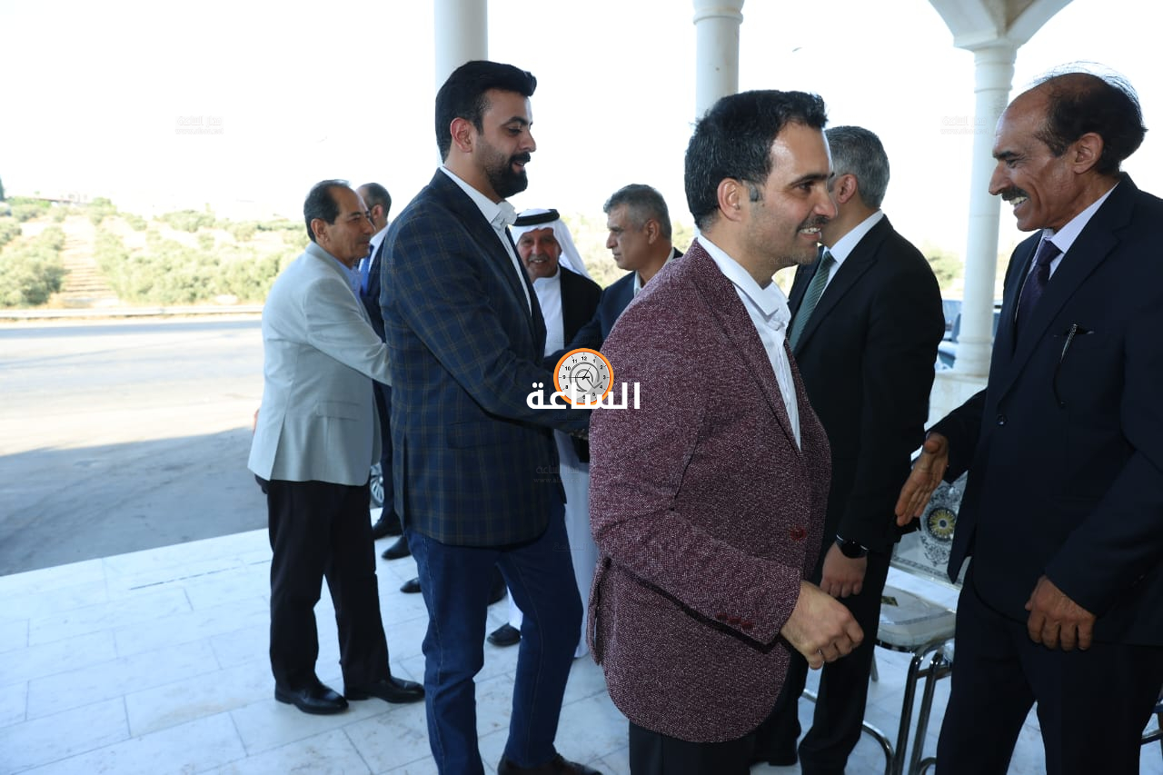 Madar Al-Saa Images 0.9593706645155093
