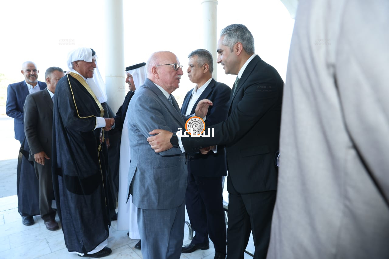 Madar Al-Saa Images 0.10544345589018589