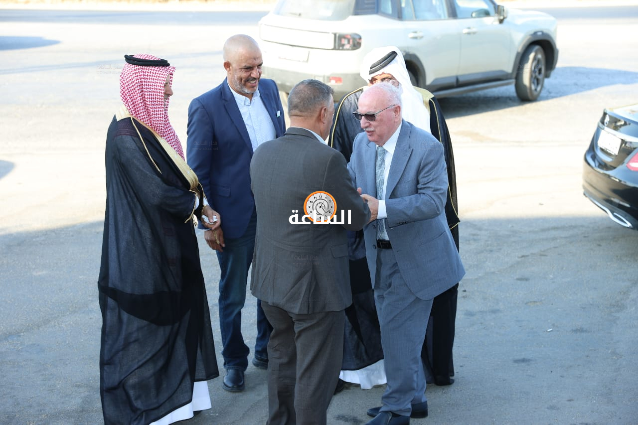 Madar Al-Saa Images 0.24243631597856197