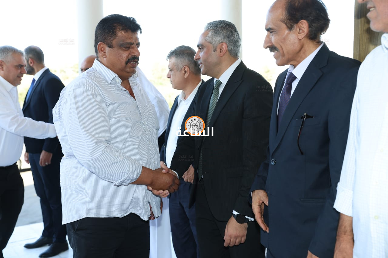 Madar Al-Saa Images 0.7743786617465831