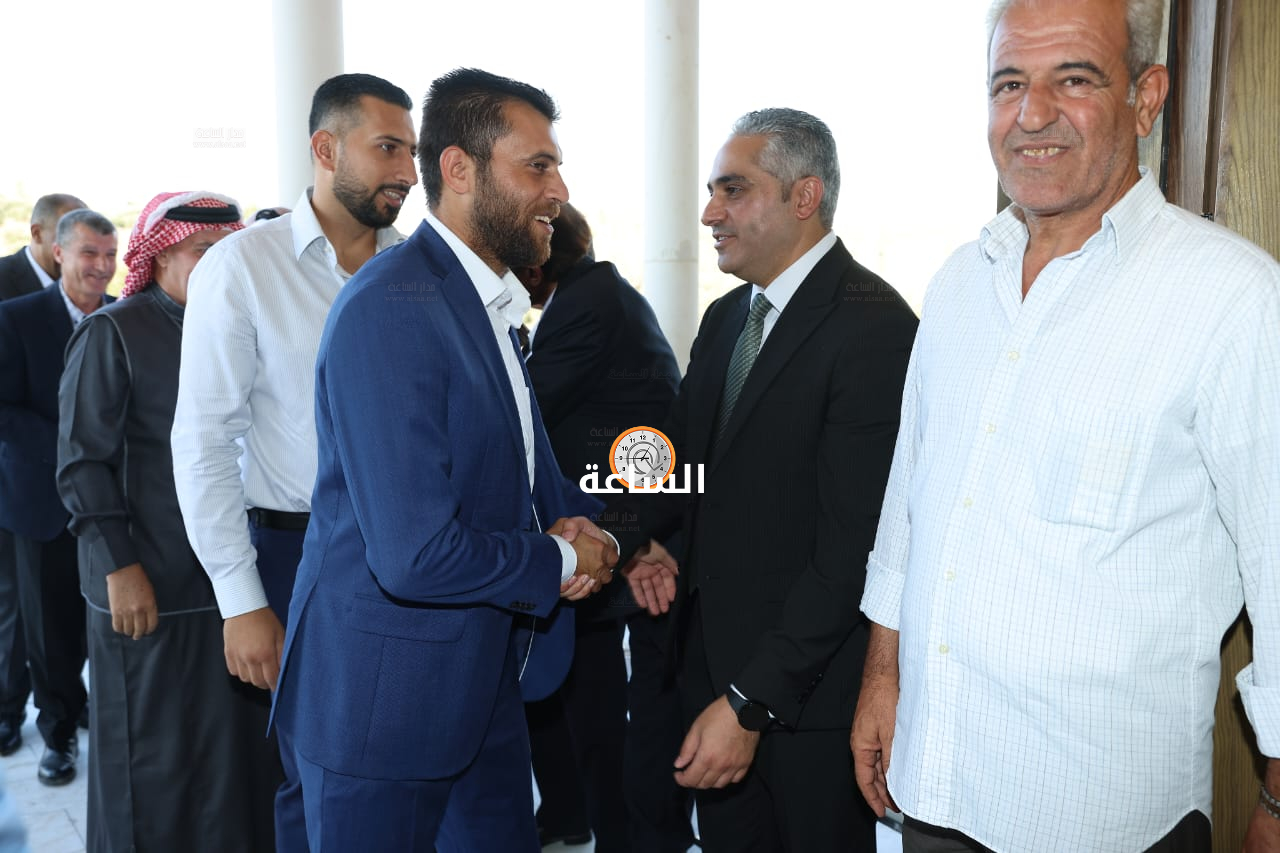 Madar Al-Saa Images 0.8241169307160264