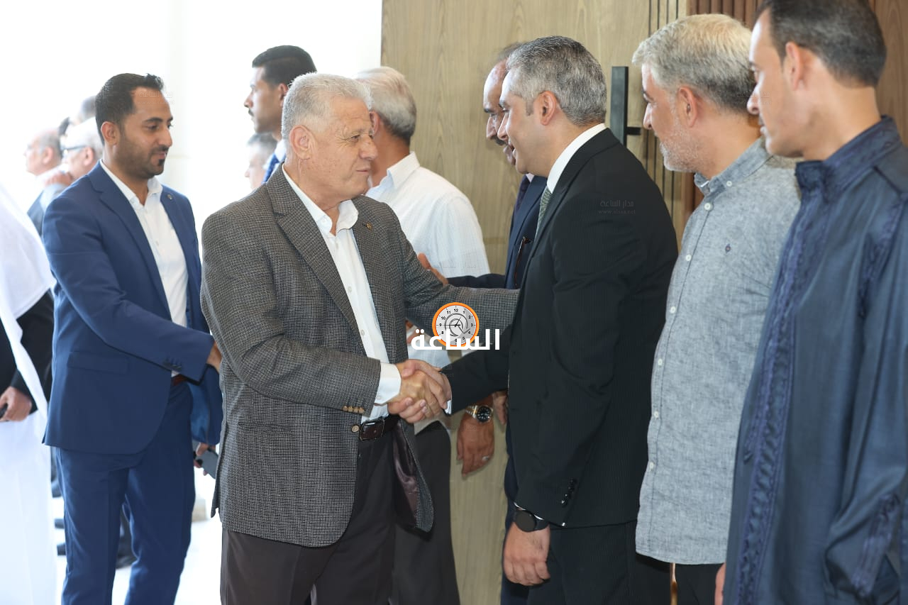 Madar Al-Saa Images 0.9755383288171201