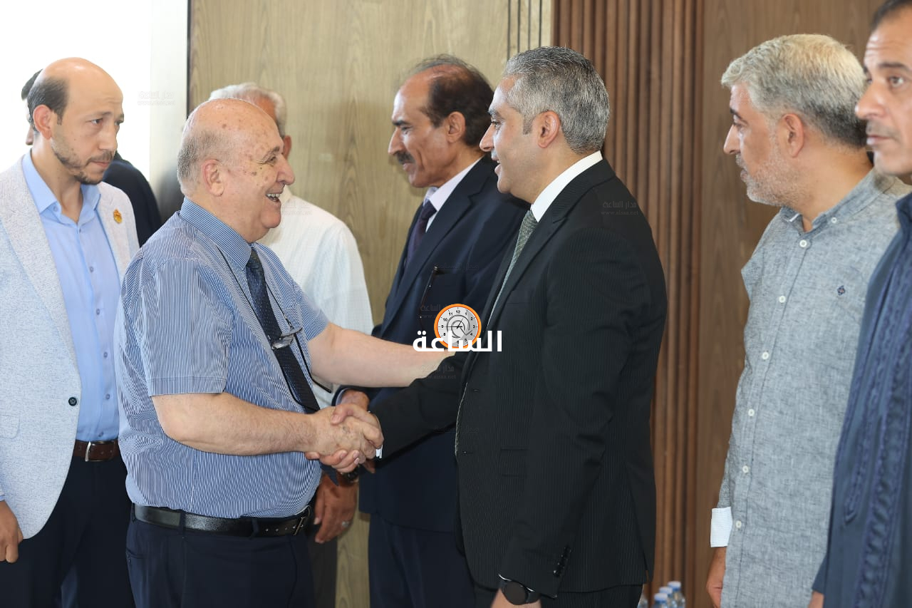 Madar Al-Saa Images 0.2987278813119071