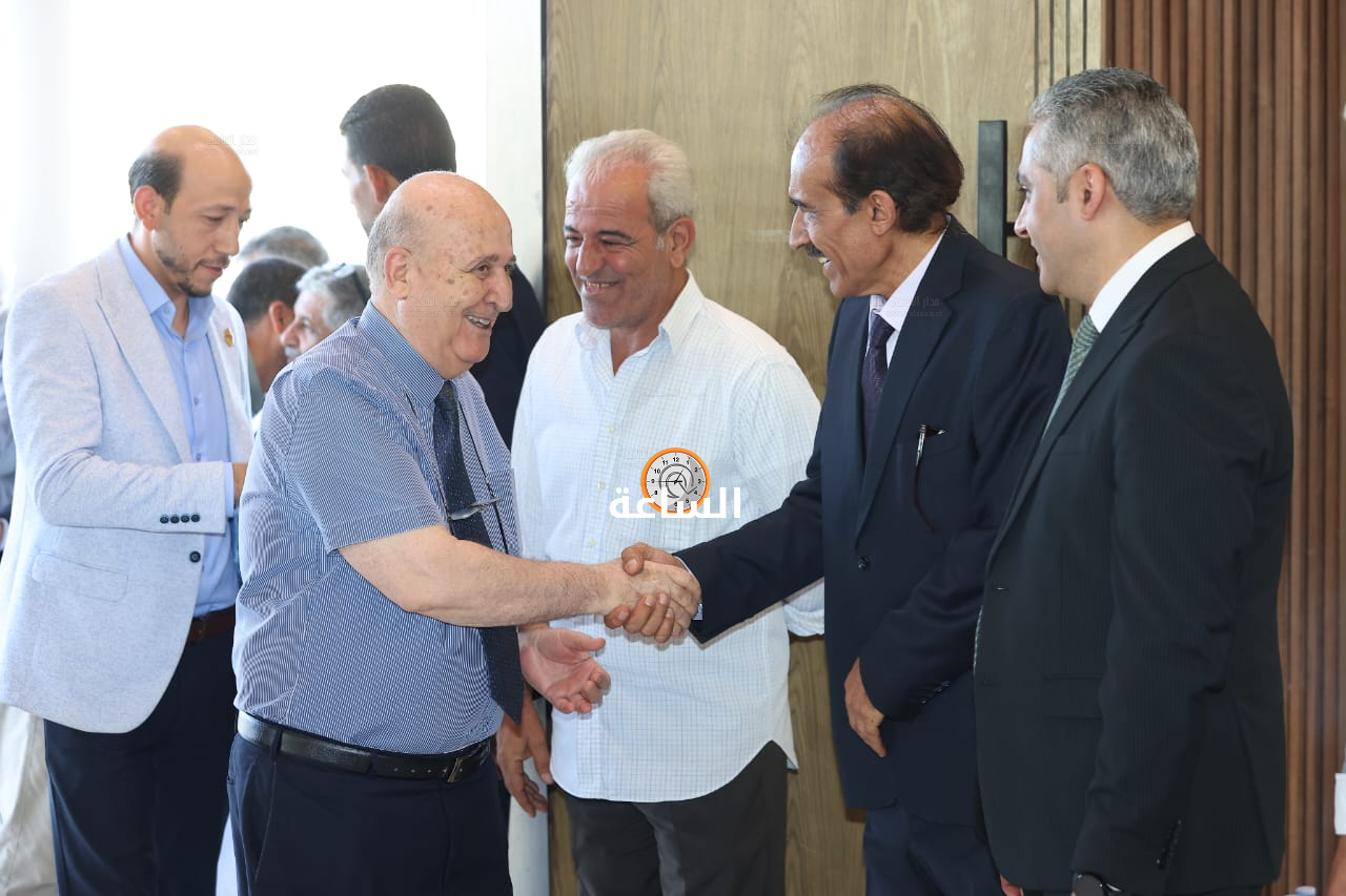 Madar Al-Saa Images 0.9750692105127929