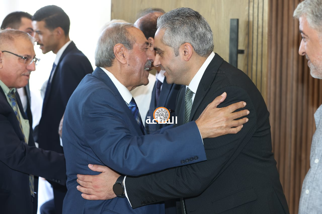 Madar Al-Saa Images 0.05359859574410275
