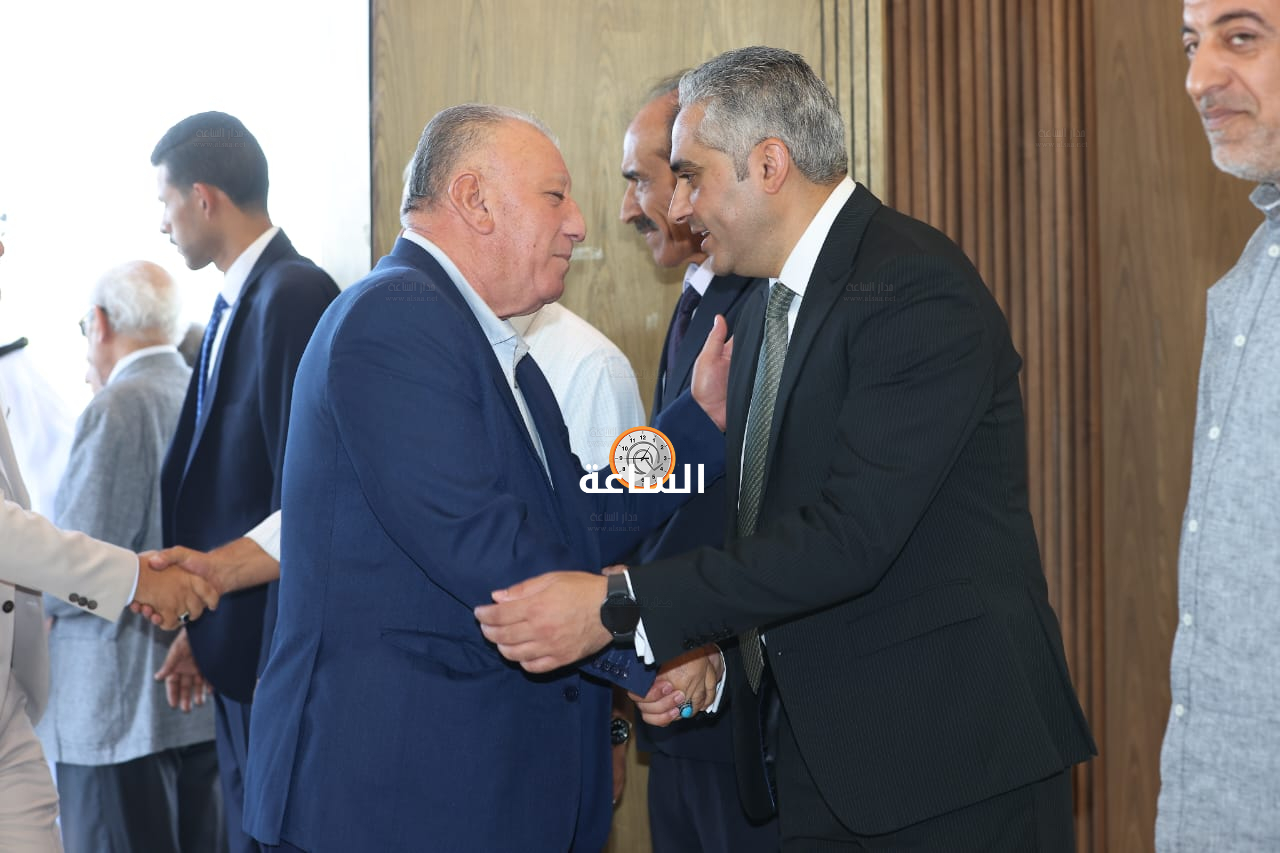Madar Al-Saa Images 0.8781694211371073