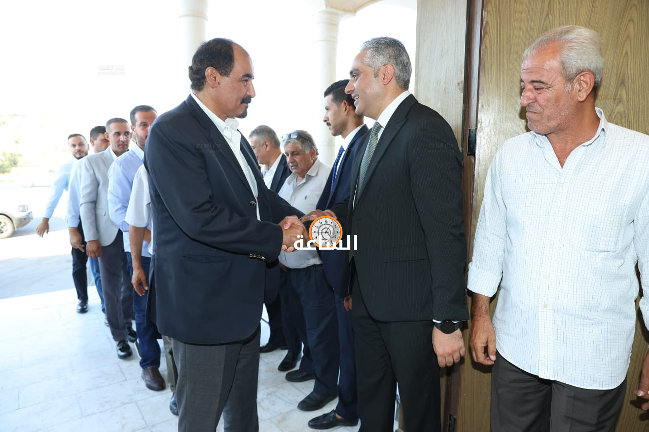 Madar Al-Saa Images 0.8090149532042531