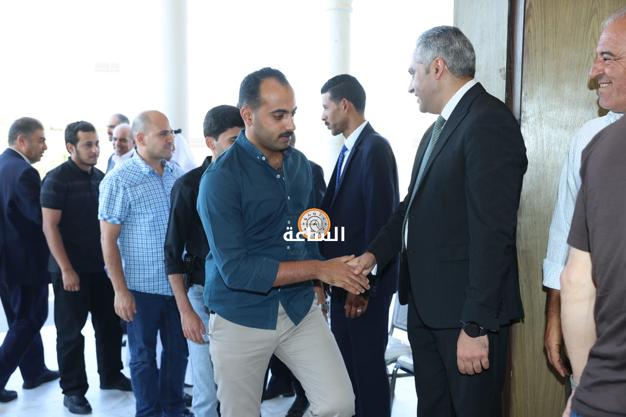 Madar Al-Saa Images 0.31435552432409675