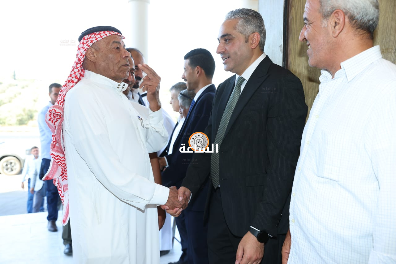 Madar Al-Saa Images 0.6116557349409416