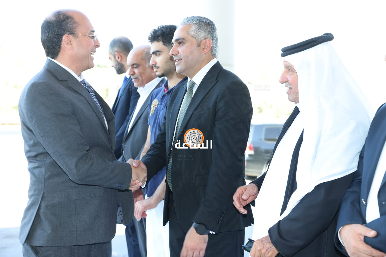 Madar Al-Saa Images 0.8212146501022555