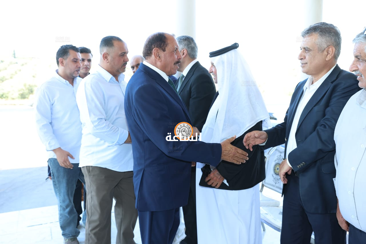 Madar Al-Saa Images 0.9227836531985308
