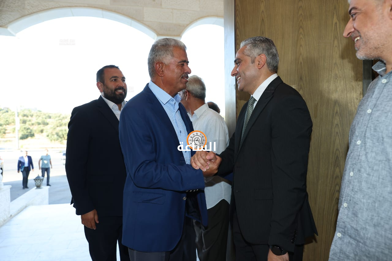 Madar Al-Saa Images 0.24674166433305822