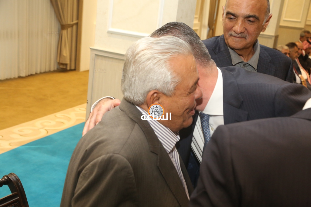 Madar Al-Saa Images 0.34570796941362125
