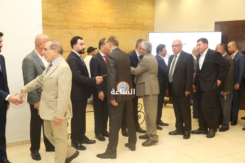 Madar Al-Saa Images 0.38160547058797