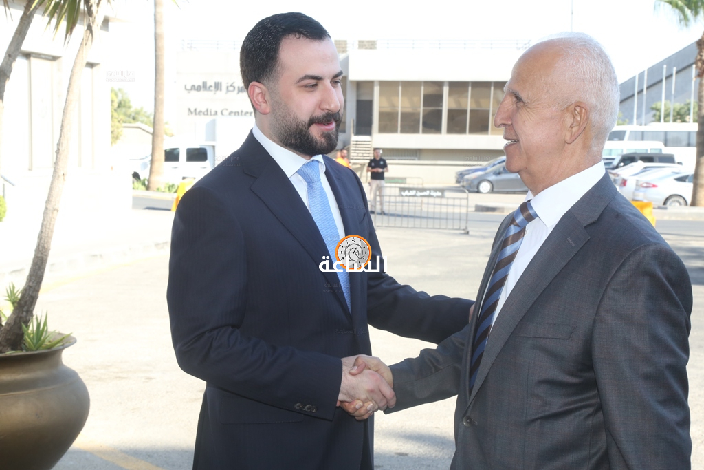 Madar Al-Saa Images 0.025765644958495093