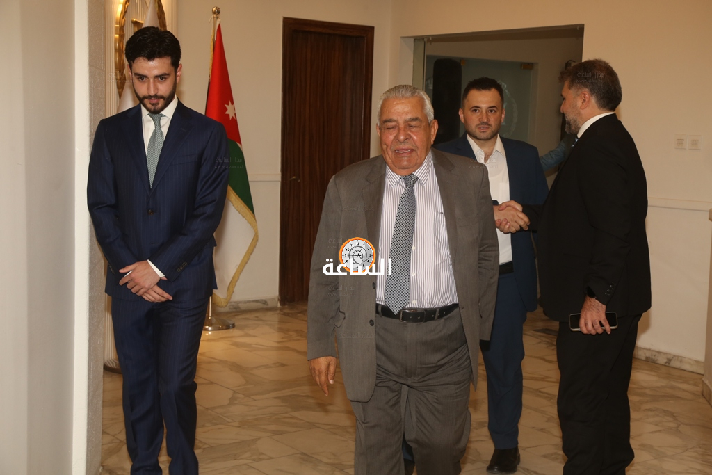 Madar Al-Saa Images 0.41181027234404044