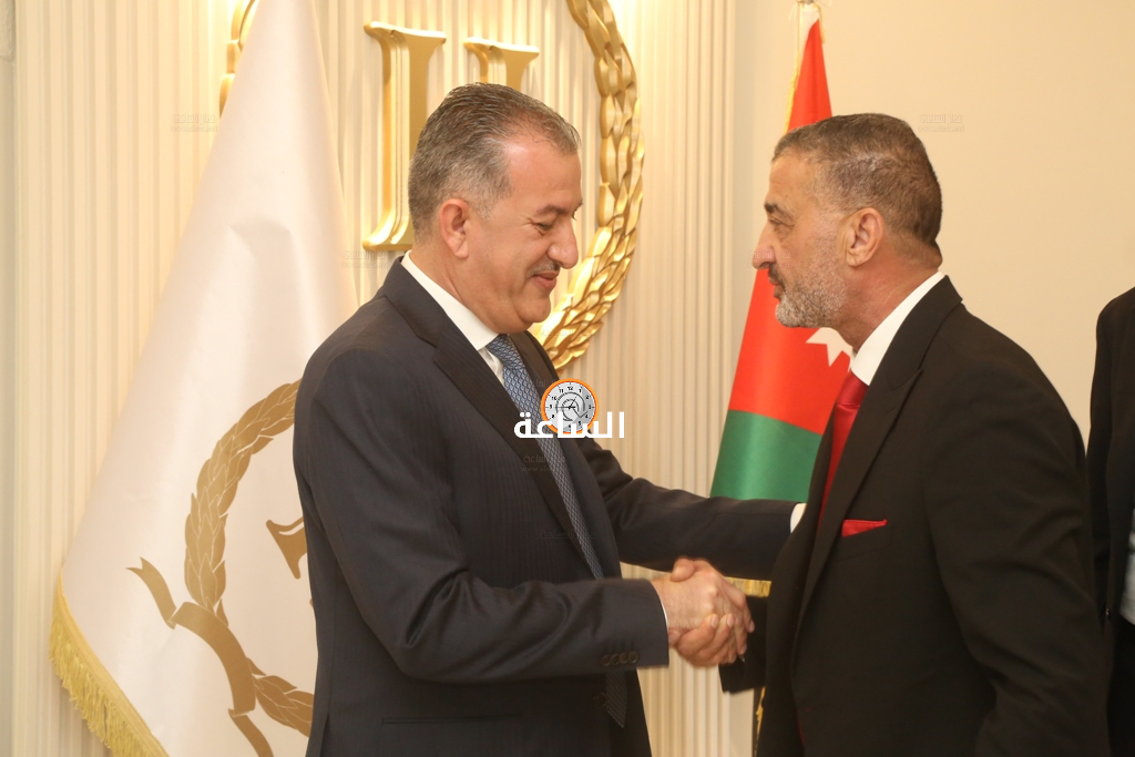 Madar Al-Saa Images 0.21490324363822189