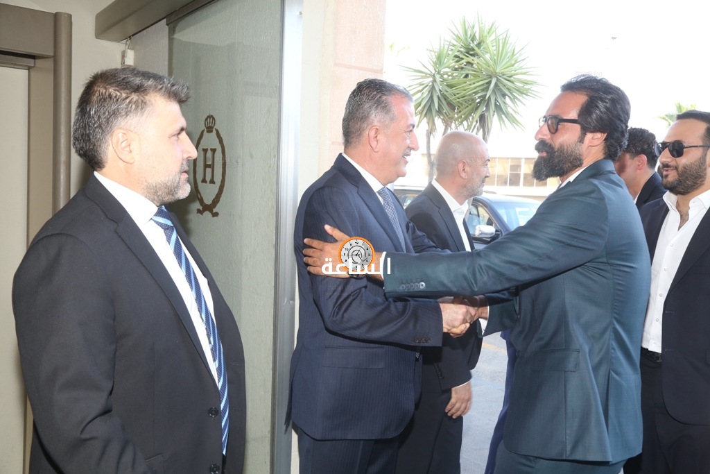 Madar Al-Saa Images 0.7105175571446611