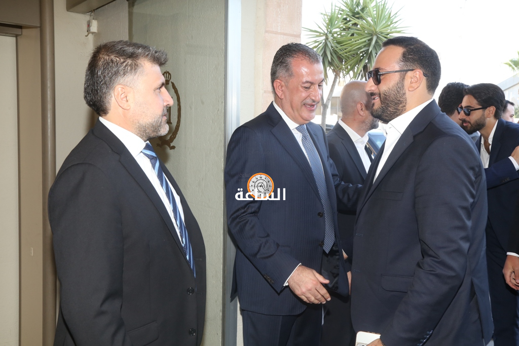 Madar Al-Saa Images 0.6214884419268931