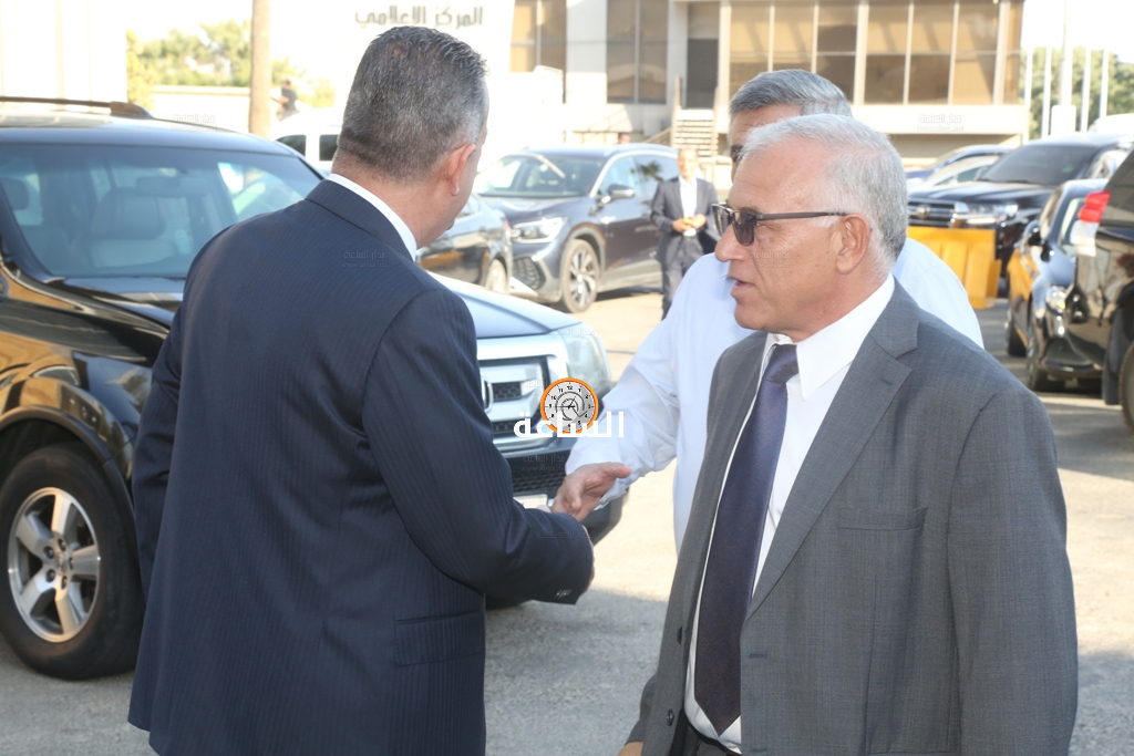 Madar Al-Saa Images 0.18373988427213073