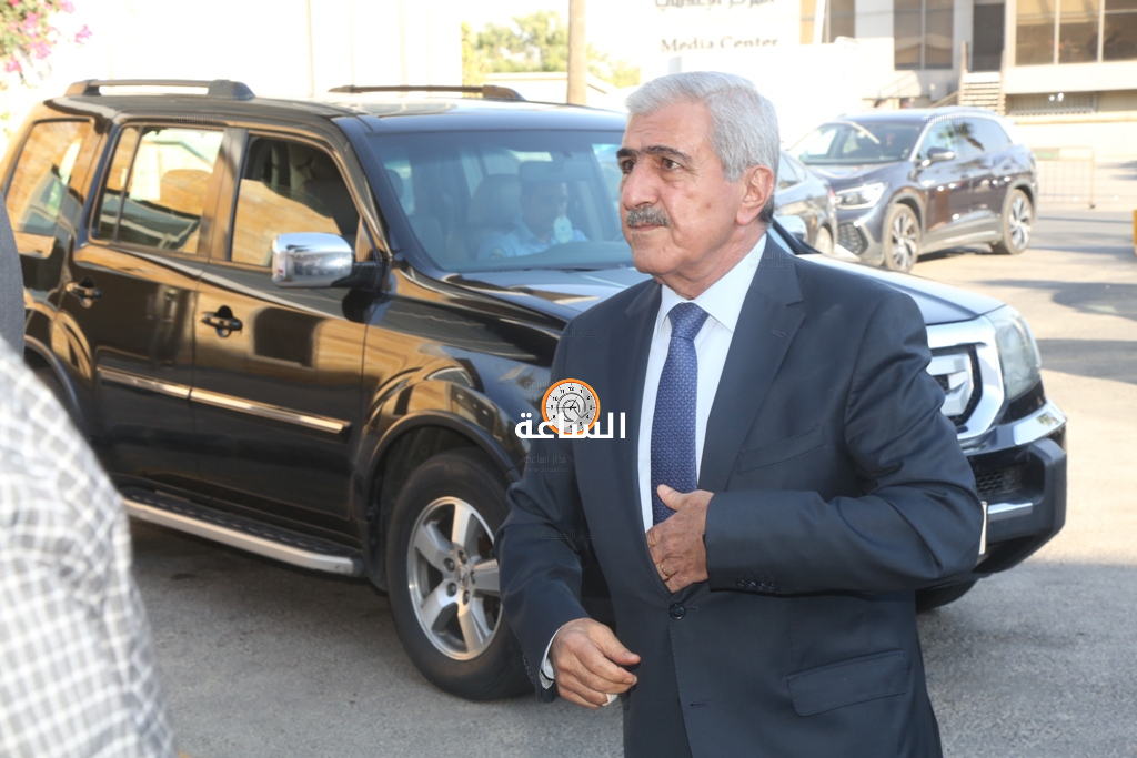 Madar Al-Saa Images 0.4046806544104915