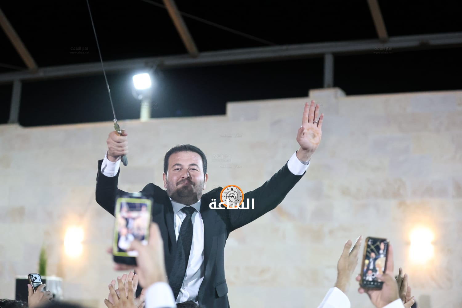 Madar Al-Saa Images 0.9198482498922754