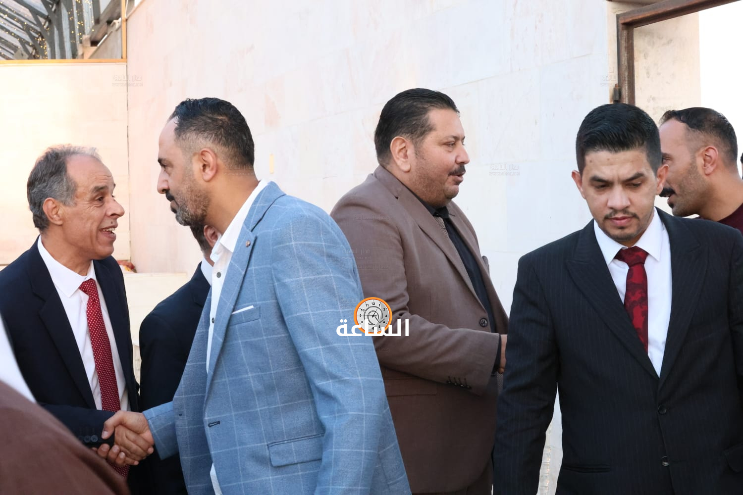 Madar Al-Saa Images 0.27286926331194994