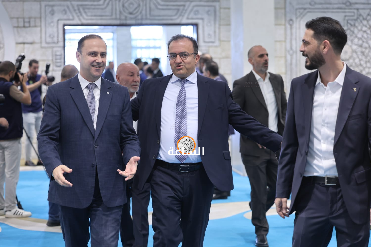Madar Al-Saa Images 0.37423048366139855