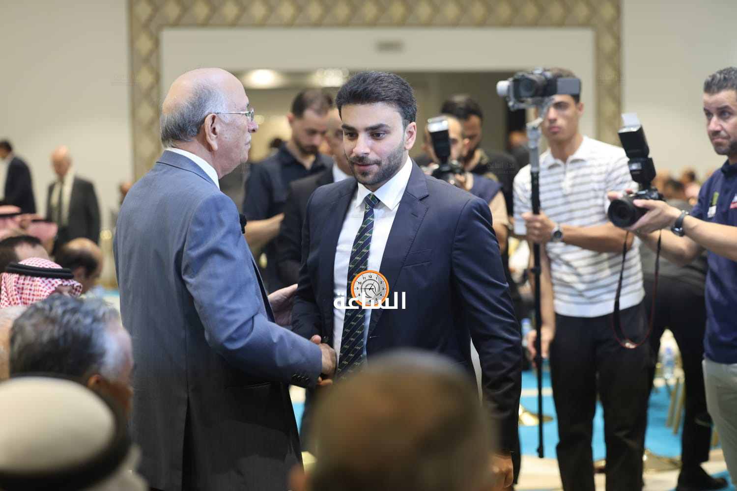 Madar Al-Saa Images 0.8422268658881649