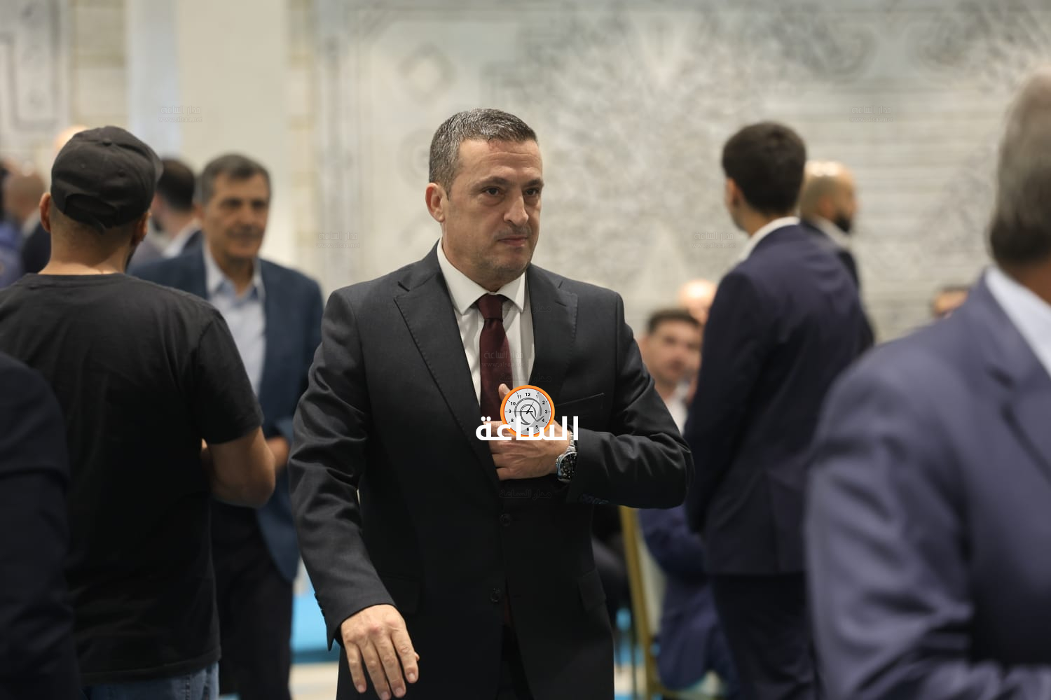 Madar Al-Saa Images 0.6217070391269042