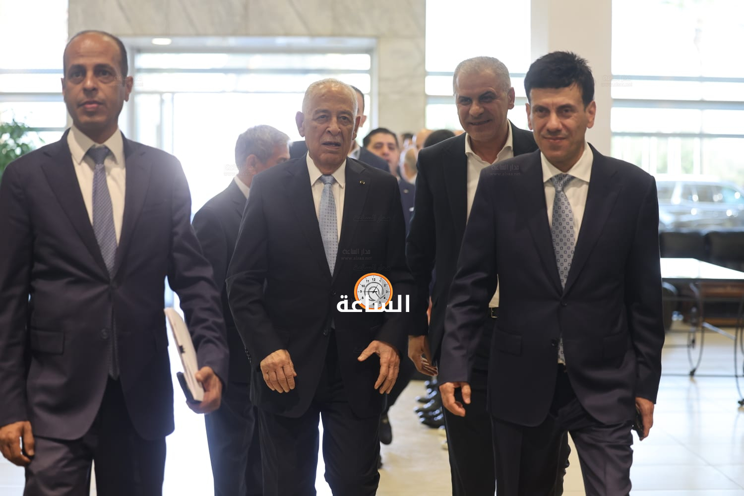 Madar Al-Saa Images 0.8328927325874836