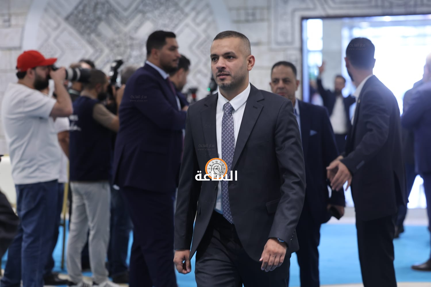 Madar Al-Saa Images 0.2550931526248733