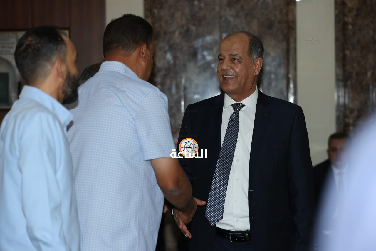 Madar Al-Saa Images 0.628734231322694