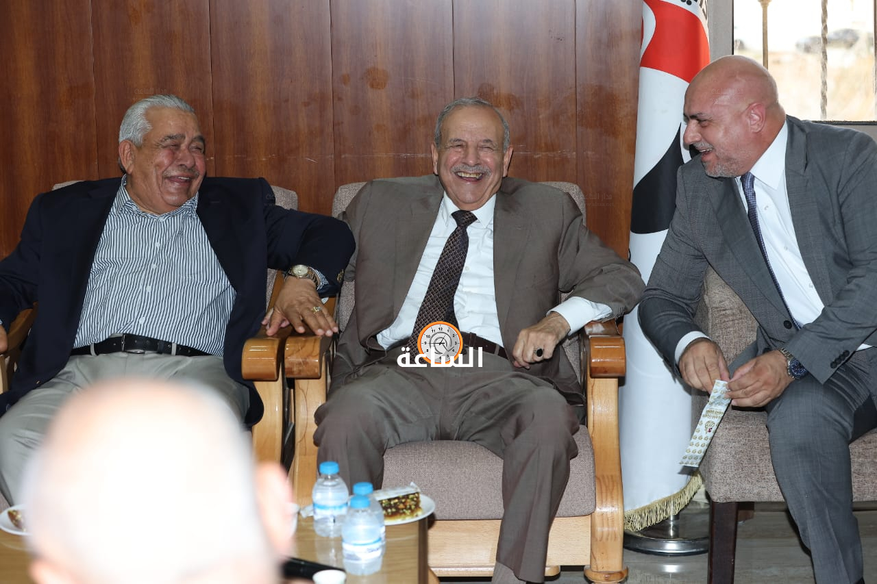 Madar Al-Saa Images 0.8452665133049657