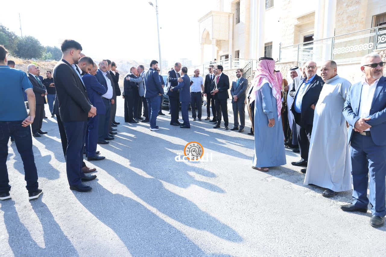 Madar Al-Saa Images 0.053317758760654255