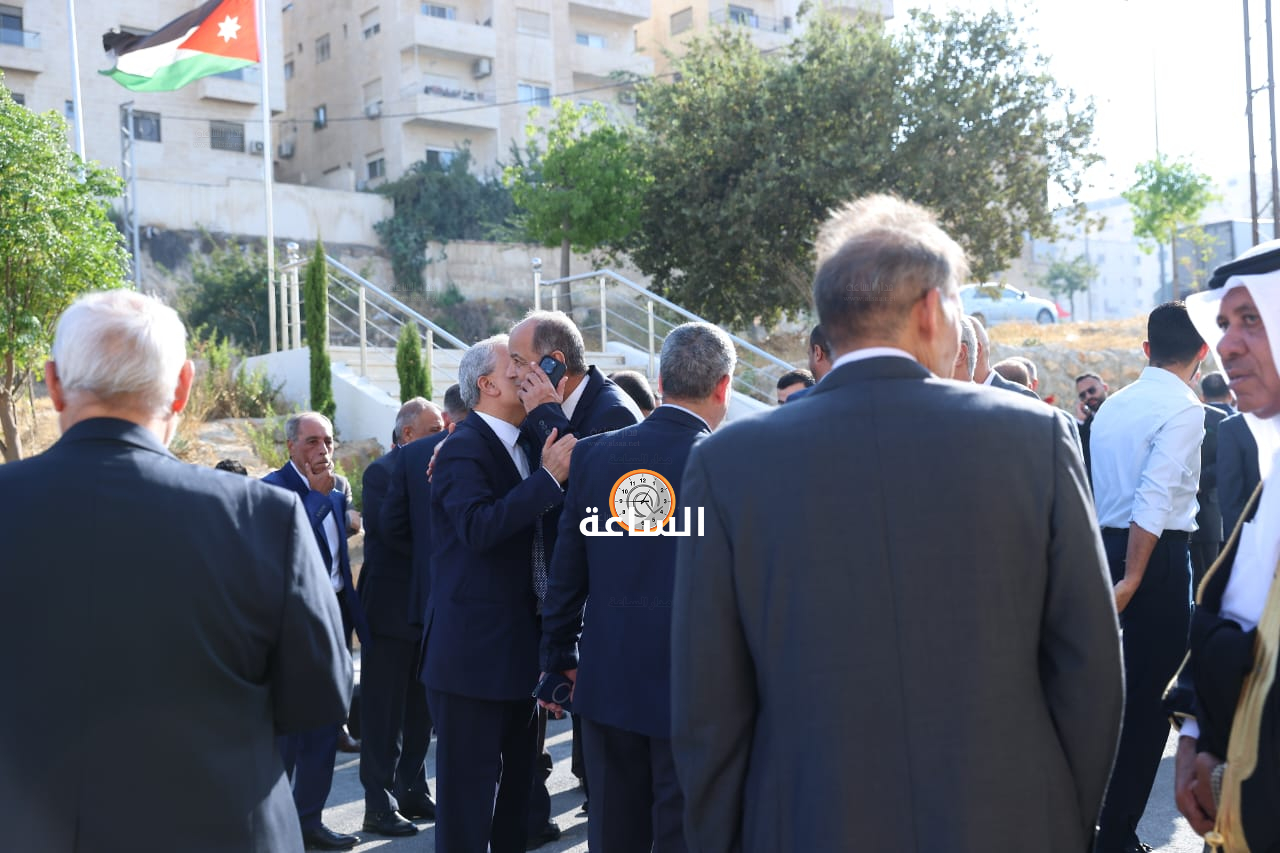 Madar Al-Saa Images 0.22405227069291522
