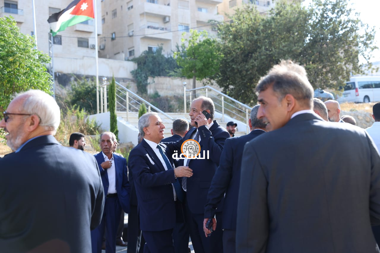 Madar Al-Saa Images 0.41622029953448214
