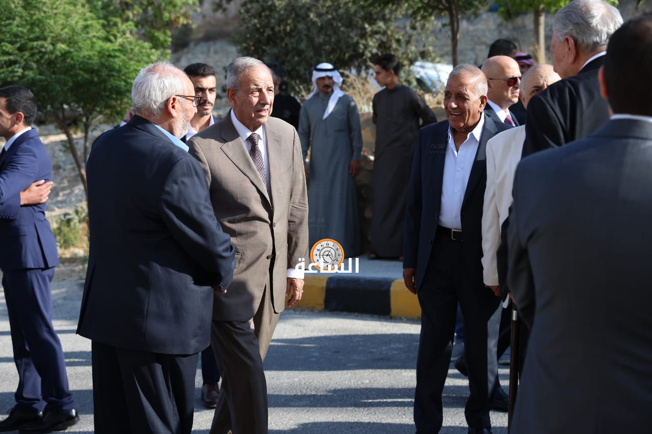 Madar Al-Saa Images 0.7554182427268684