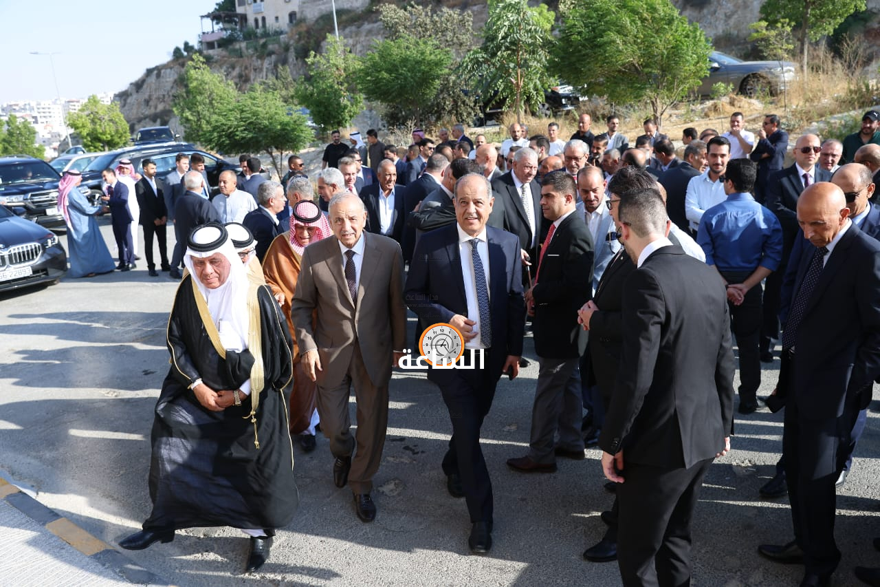 Madar Al-Saa Images 0.2946335481118618