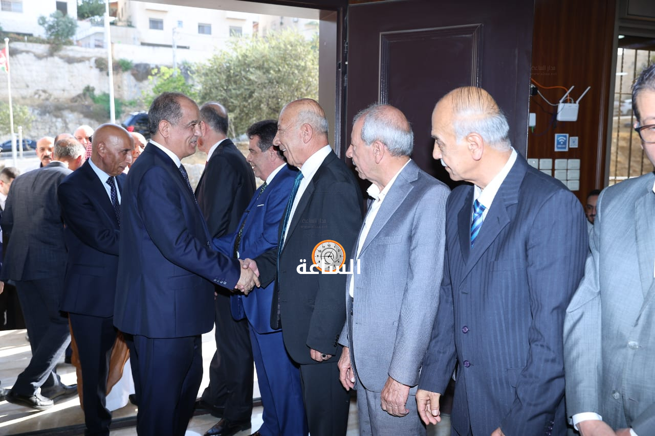 Madar Al-Saa Images 0.9119185177445915