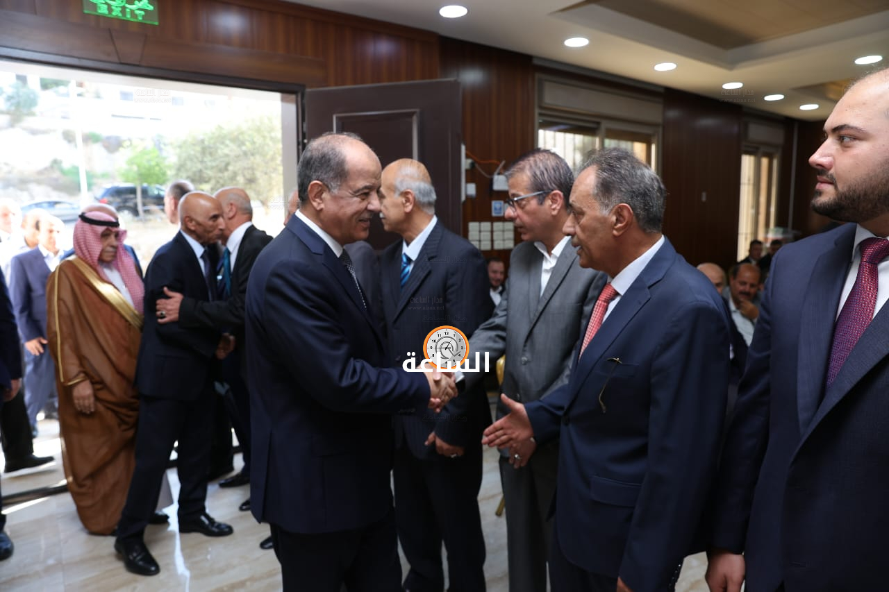 Madar Al-Saa Images 0.4564389662062659