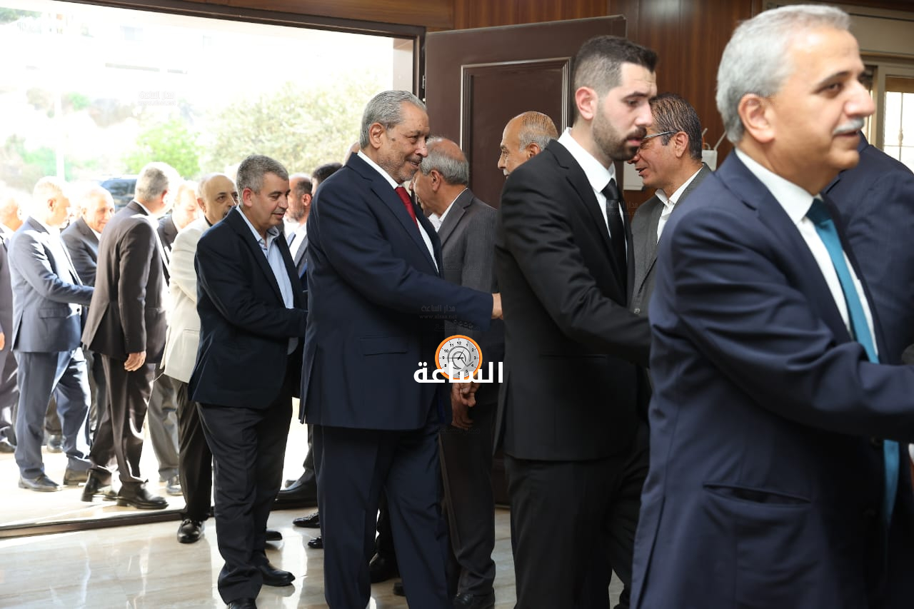 Madar Al-Saa Images 0.06355249051885414