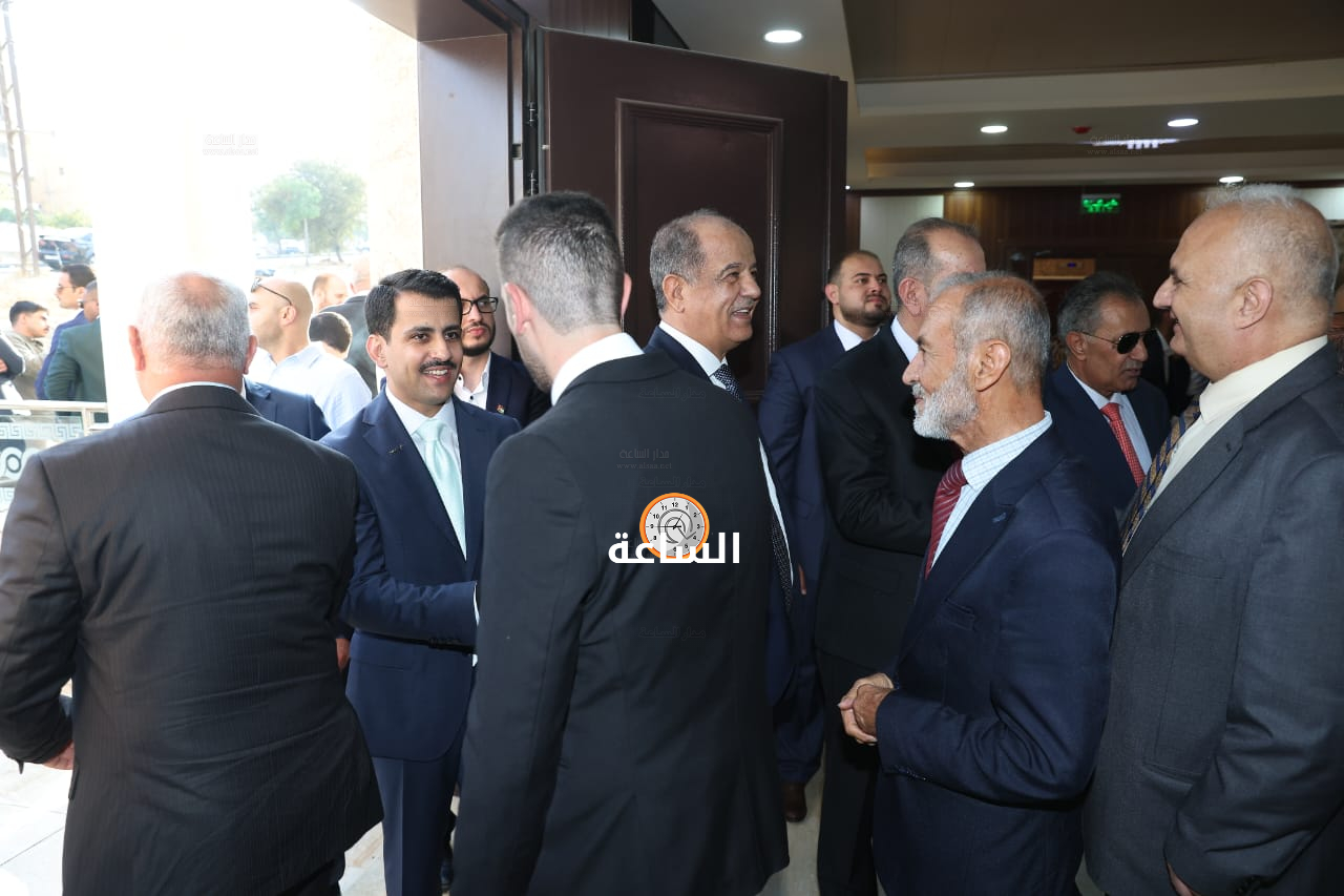 Madar Al-Saa Images 0.307085334457871