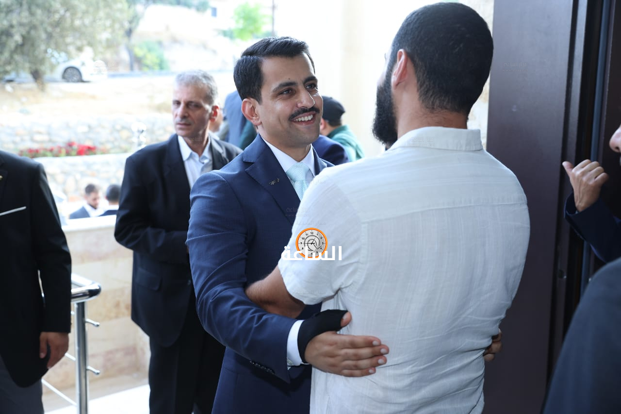 Madar Al-Saa Images 0.9986512690188247
