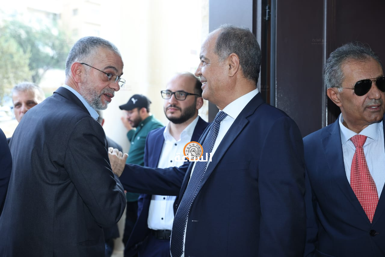 Madar Al-Saa Images 0.3706682335279673