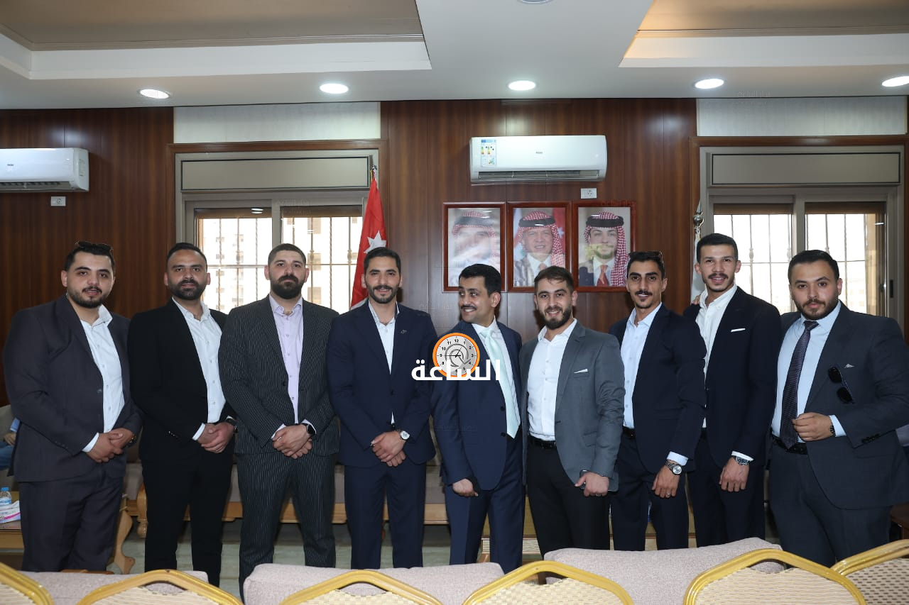 Madar Al-Saa Images 0.81645413071826