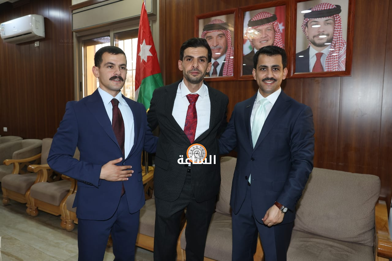 Madar Al-Saa Images 0.10714787859697594