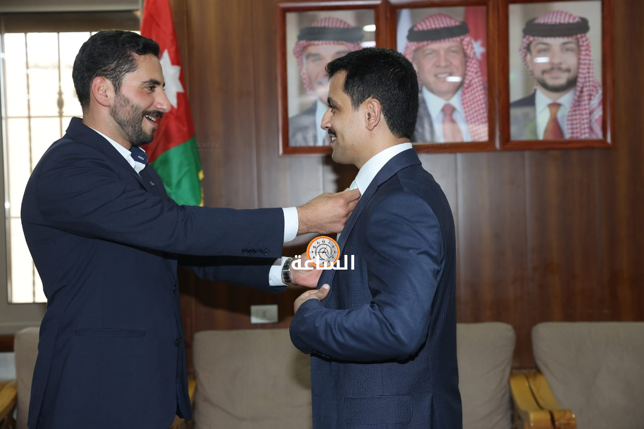 Madar Al-Saa Images 0.21017734484930528